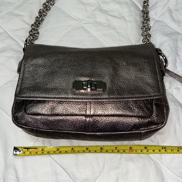 RARE EUC  Coach Metallic Chelsea Flap Crossbody 17808 bag - Picture 5 of 14